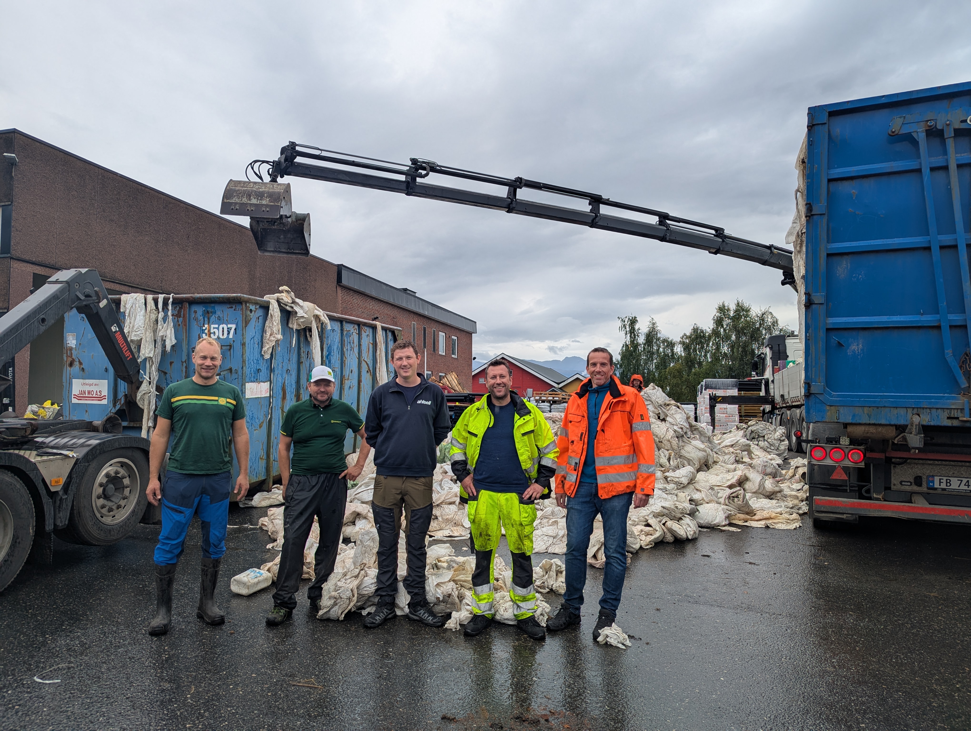 30 tonn rundballeplast og storsekker samlet inn i Kvam kommune
